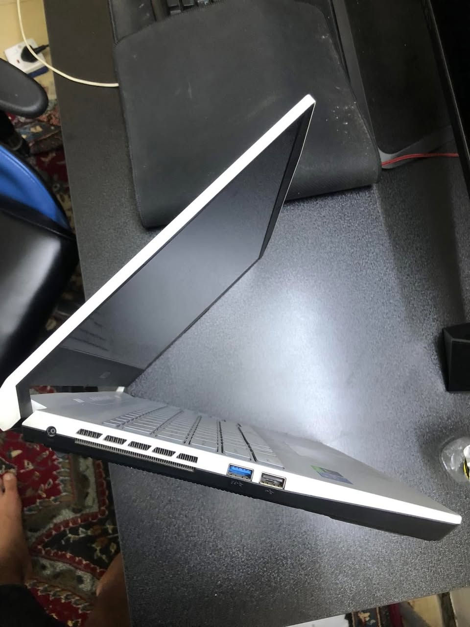 ‎السلام عليكم لابتوب msi sword 15 للبيع المواصفات 
‏Cpu: intel core i7 gen 11H 
‏Ram: 16 GB 3200 DDR 4
‏Hard: 512 ssd pcle Nvme m.2
‏Gpu: GeForce RTX 3050ti GDDR 6
‏Display: full HD 144Hz ips-level panel (15.6)
‏High-Resolution audio 
‏Windows 11 home
‏‎اللابتوب كولش نظيفه شخط مابيهه موضحه كامل المواصفات والمنافذ بالصور رايدهه ب (مليون و100) مكاني المحموديه 
‏‎رقمي ***********
