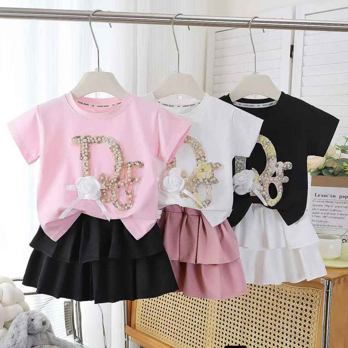 #فقط_8الف_قطعتين_ب15
#موسم_جديد_صيفي .2026  #متوفر_توصيل 🛵🛵
سوووت  بناتي تنوره😍  #سعر8000الاف❤️ 
قياس من سنه الئ 5سنه
#العنوان
#الفرع_الاول_شارع_باتا_مجاور_صيدليه_ملاك
#الفرع_الثاني_سماوه_سوك_فركاني_مول_دبي_طابق_الارضي
متوفر توصيل 🏍️واتساب***********
