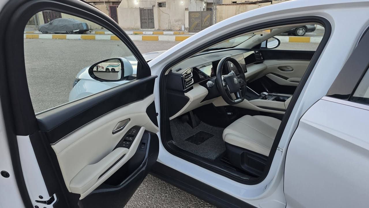 السلام عليكم
للبيع BYD كن ال السيارة فول مواصفات عدة الفتحة 13 كامرة قيادة الية اوتو بارك كشنات جلد داخل كريمي المرغوب  السيارة ضمان شركة ديار الحلو ضمان سنتين كير مكينة بطارية حاليا ماشية 22 الف السيارة خير من الله مكفولة كفالة عامة عليها ويل كب فوزن كوري اصلي قياس 17 وتايرات جدد فجوج برنمبو القمارة اسود بنوراما الجامة الخلفية مضللة السعر 25 مليون العنوان بغداد الغزالية 

لاستفسار ***********
