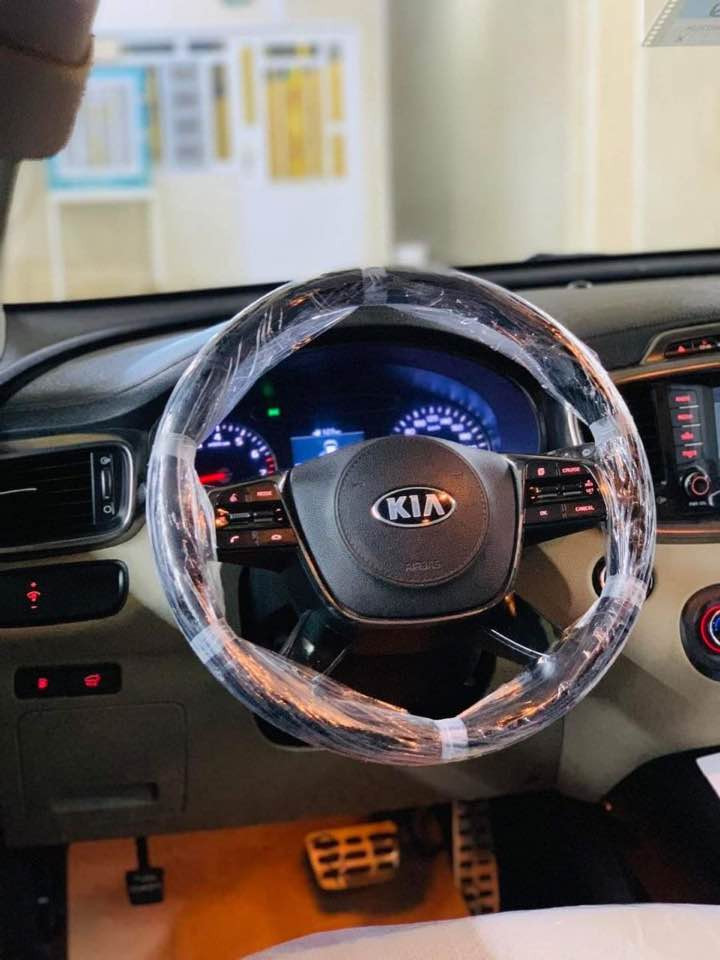 السلام عليكم
سيارة نضيفة وحلوة وجديدة
سورنتو خليجي 2019 رقم بغداد بأسمي شخصياً 
6 سلندر
7راكب 
بصمة تشغيل وابواب
جنطة كهرباء شفط
بردات بلادي
مري شفط
3قطع تبريد
كشنات جلد
كشنات كهرباء
حساس امامي خلفي
شاشة كبيرة 
كامرة خلفية
لايت زينون
بك لايت LED
تحكم ستيرن جهتين
ترحيب عند الاقتراب

السيارة مكفولة 
كير مكينة بلاديات على وضع الشركة 
السيارة ماشية 110 الف كيلو 
كاملة مكملة متصرف عليها دينار 
السعر 250 للاستفسار ‭***********
