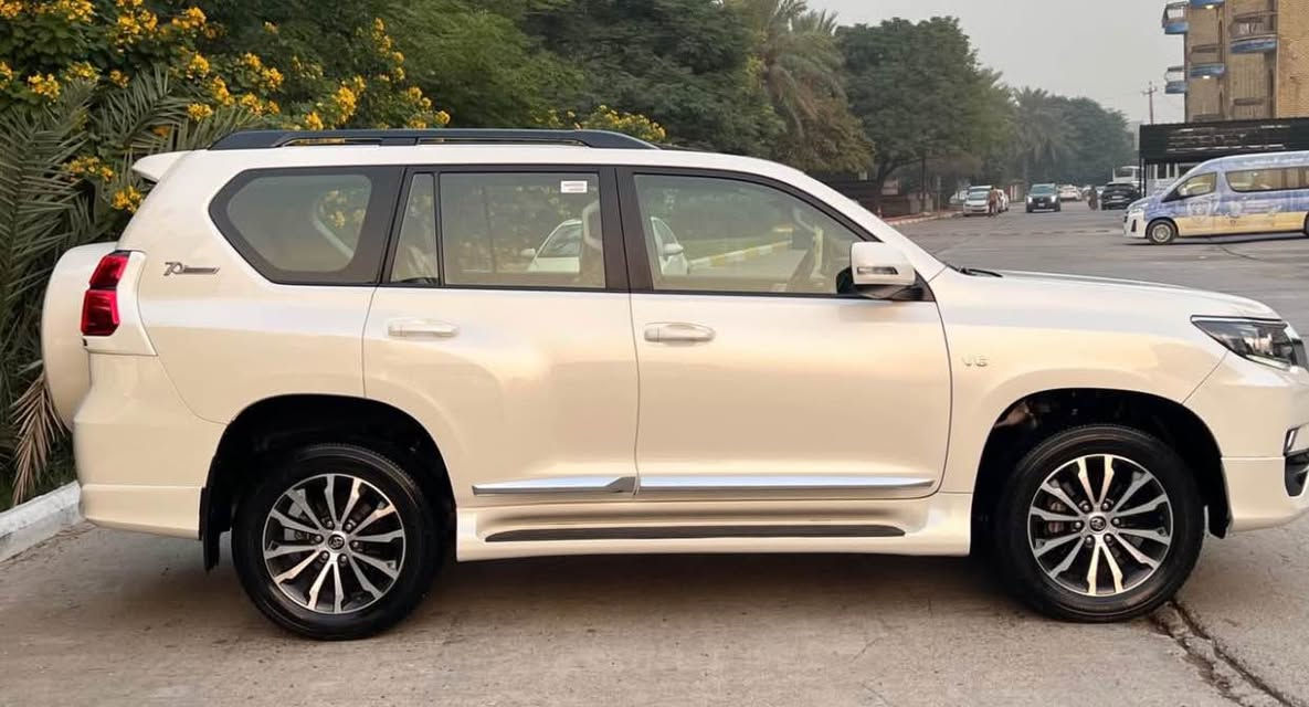 ‎السلام عليكم 
‎ بعد التحية والاحترام

‎برادو 2022  TXS خليجي شركه  جيهان تيوتا العراق ضمان ساز 

‎6 سلندر  4000  سياره كفاله عامه  لاصبغ ولا تبديل ولا شخوط  ولا بارد حتى الدعاميات كير مكينه  كله بشرط 
‎الموصفات 

‎سلايت 
‎بصمه
‎شاحن واير لس
‎كشنات جلد اصلي بلادي قرميدي 
‎كشنات اثنين كهرباء
‎مطفئه اماميه 
‎تشغيل عن بعد
‎ترحيب 
‎اناره هالوجين 
‎فور ويل 
‎دبل تانكي
‎اضوية ليزرية بالدوسه
‎مر ي شفط 
‎3 قطع تبريد
‎هوك
‎ثلاجه 
‎بخاخ لايت 
‎وباقي الموصفات المعروفه 
‎ماشيه 45  الف   حقيقي شرط الفحص  

‎كتلوكاتها وكاعياتها وبصماتها كلها وياها 
‎رقم اربيل بأسمي 
‎وبيها ضمان 5 سنوات او 100 الف كيلو 

‎السعر 448 وبيها   مجال

‎مكانها بغداد العامريه 
***********
*********** بغداد, العراق
