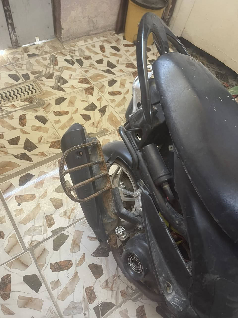 ماكس عدله بوشة ٥٥ سلف جديد باتري جديد يعني دراجة حلوة مرتبة مكينا ناعمة مي مي اي صوت مابيها سعرها350 بيها مجال شي بسيط 
العنوان النجف الاشرف حي رحمة


**إذا كنت صاحب هذا الإعلان وتريد حذفه لأي سبب، رجاءا أرسل رسالة إلى الدعم الفني**