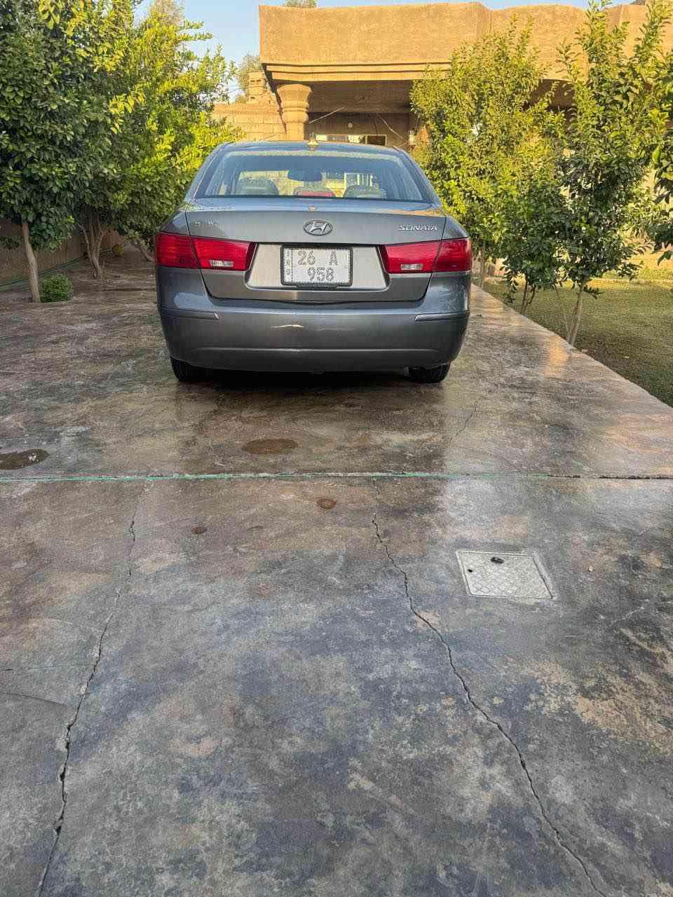 السلام عليكم 
هونداي سوناته للبيع 
موديل 2009 
رقم صلاح الدين/دولي مميز 
وراد أمريكي 
محرك كير مكفول 
تخم تاير جديد / صدر جديد 
نص فول تحكم اشاير 
كشن كهربائي 
سياره بيه اربع قطع صبغ بدون دواخل ابيع احزام 

السعر 100 وبيه مجال 

‭٠٧٨٢ ٣٨٩ ٢٩٧٦‬ سامراء, صلاح الدين
