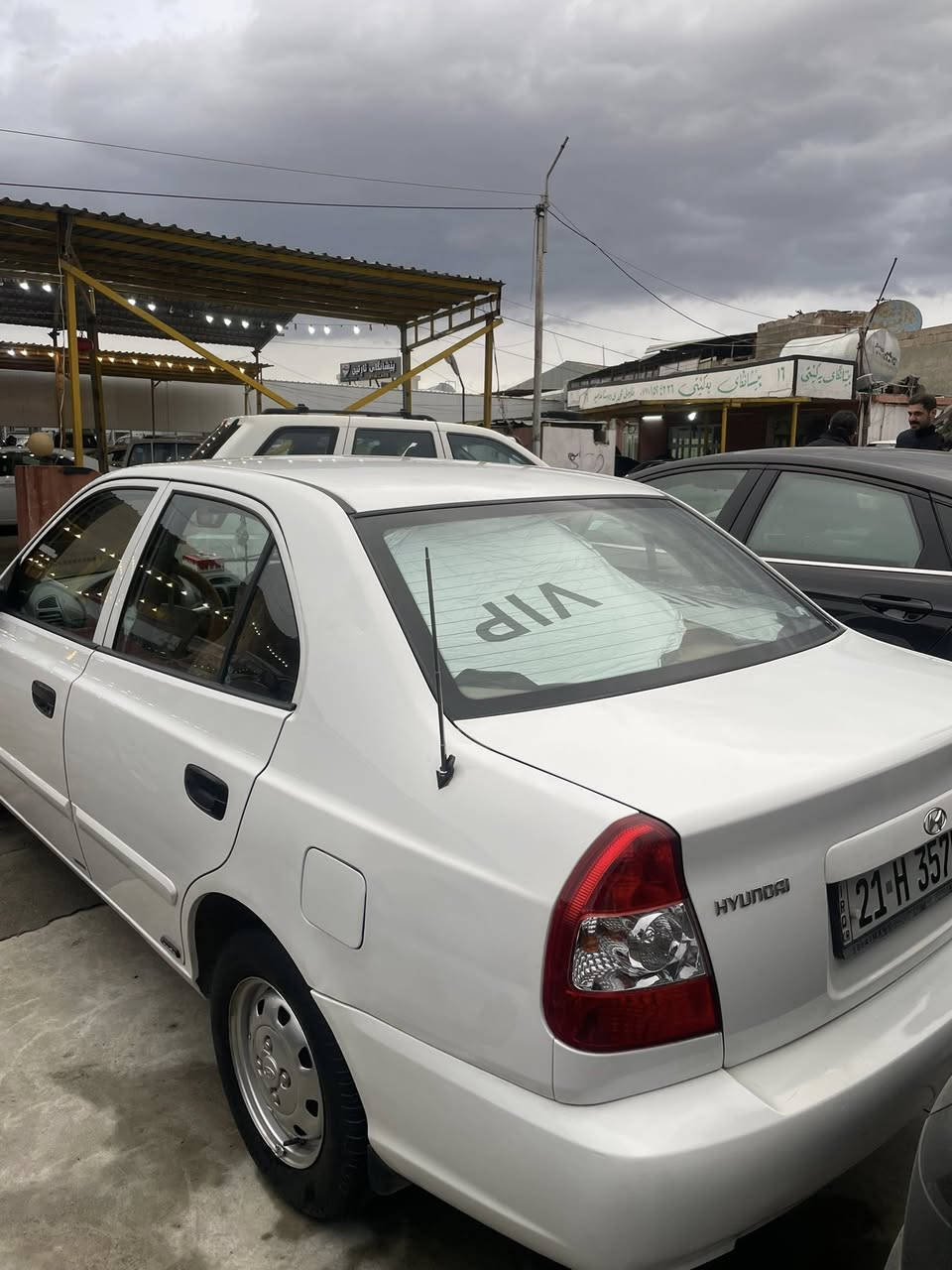 سلاو ، هۆندای فێرنای ٢٠١٠ خیلجی
سەنەوی تازەیە تا ٢٠٣٠ بەشەرتی تەحویل و وکالەت 
گێر مەکینە کارەبای تەقە و رەقە بەشەرت 
تەبرید سارد و گەرم بەشەرت 
چوار تایە بەشەرت
بۆیاخ تەنکە سۆنەرم داناوە 
بێ دەعم بێ لێدران بێ قرچ هەمووی بەشەرت
نرخ ٧٤$ معامەلەیەکی کەم 
***********
***********
