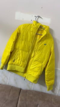 ملابس • لكل قطعة