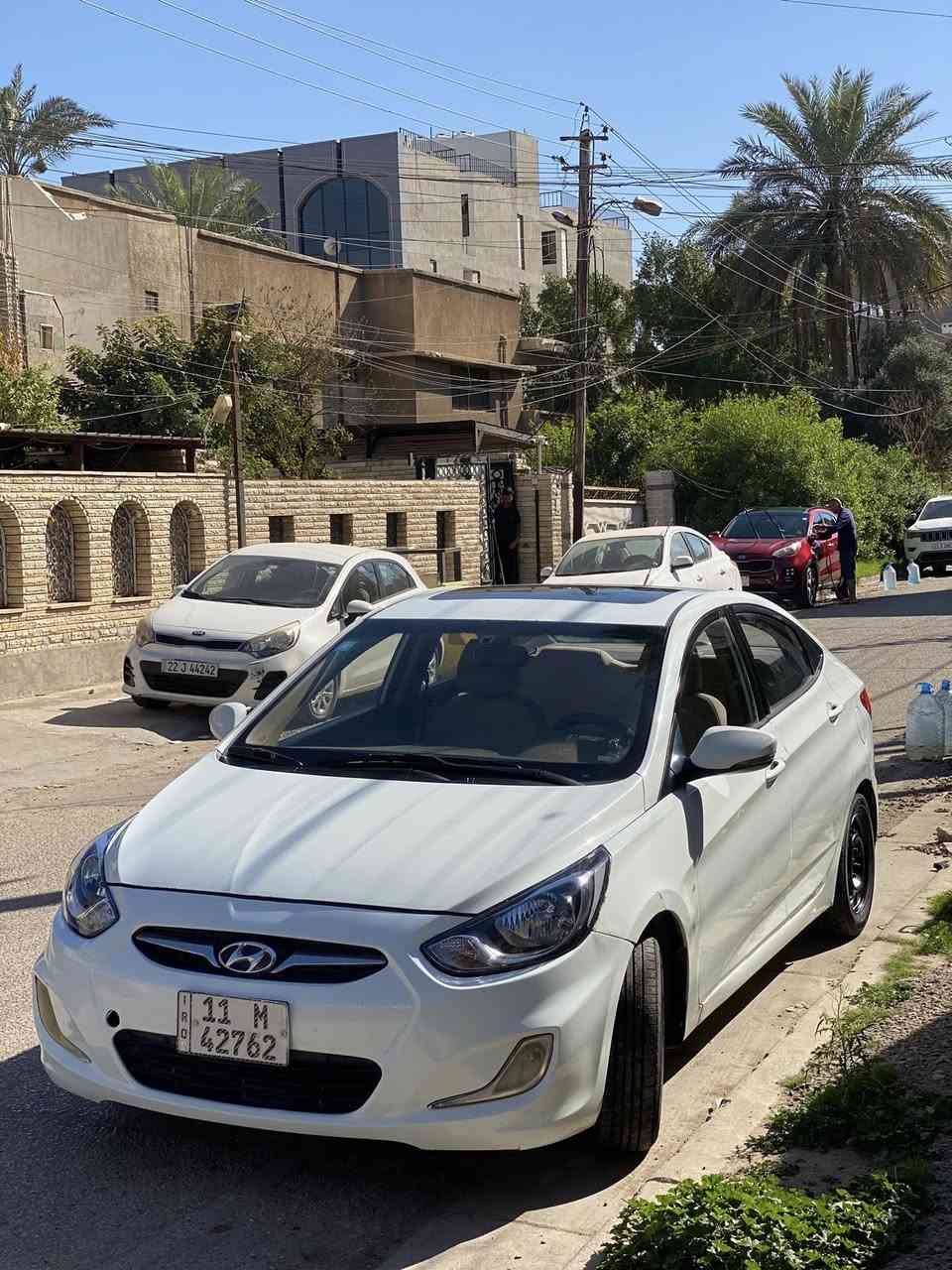 مرواس فقط ب اوبتما 

اكسنت  خليجي دوش 1600 
2011 بلو  فتحه داخل بيجي 

ماشية 160 الف 
 بغداد ب اسمي 
 السياره مابيها مصرف دينار. عله ايدي 
 بيها فقط جاملع خلفي صبغ وبارد بسيط بجاملغ الامامي 
 اخوان مو للبيع  السيارع فقط مرواس ب اوبتما  امريكي 2016 وفوك 
***********
