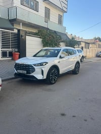 اخوان جيتور X70 السياره كفاله عامه ماشيه 30 الف السعر 175 وبيهة مجال 0...