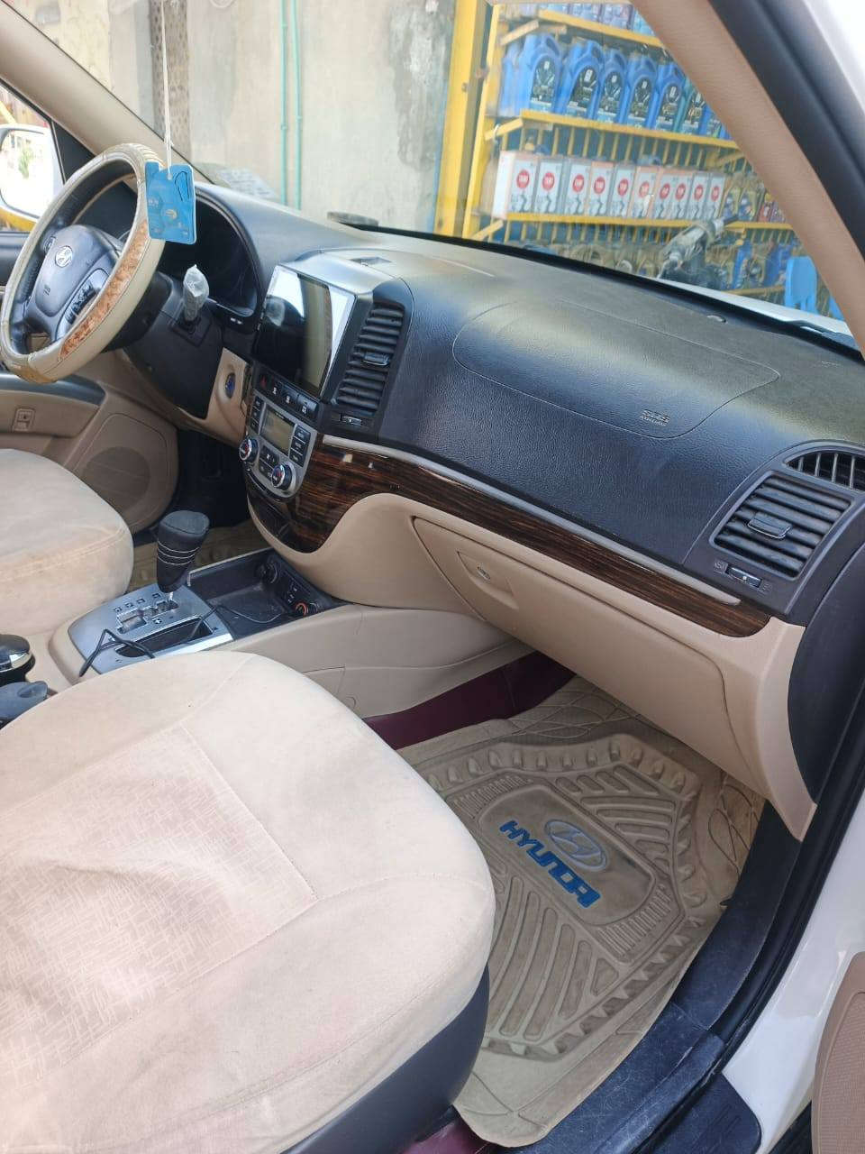 سنتافي موديل ١٢ خليجي محرك ٦ سلندر ٣٥٠٠ كفاله عامه رقم بغداد 1\1 فول مواصفات فقط طخات بسيطه سياره كامله بصمه .بانورما .تحكم مرئات كشن كهربائي .مكاني السماوة السنويه تنتهي سنة ٢٠٢٧ وبأسمي السعر ١٦٥ واذا توجود أسأله اخرى اني بالخدمه


**إذا كنت صاحب هذا الإعلان وتريد حذفه لأي سبب، رجاءا أرسل رسالة إلى الدعم الفني**