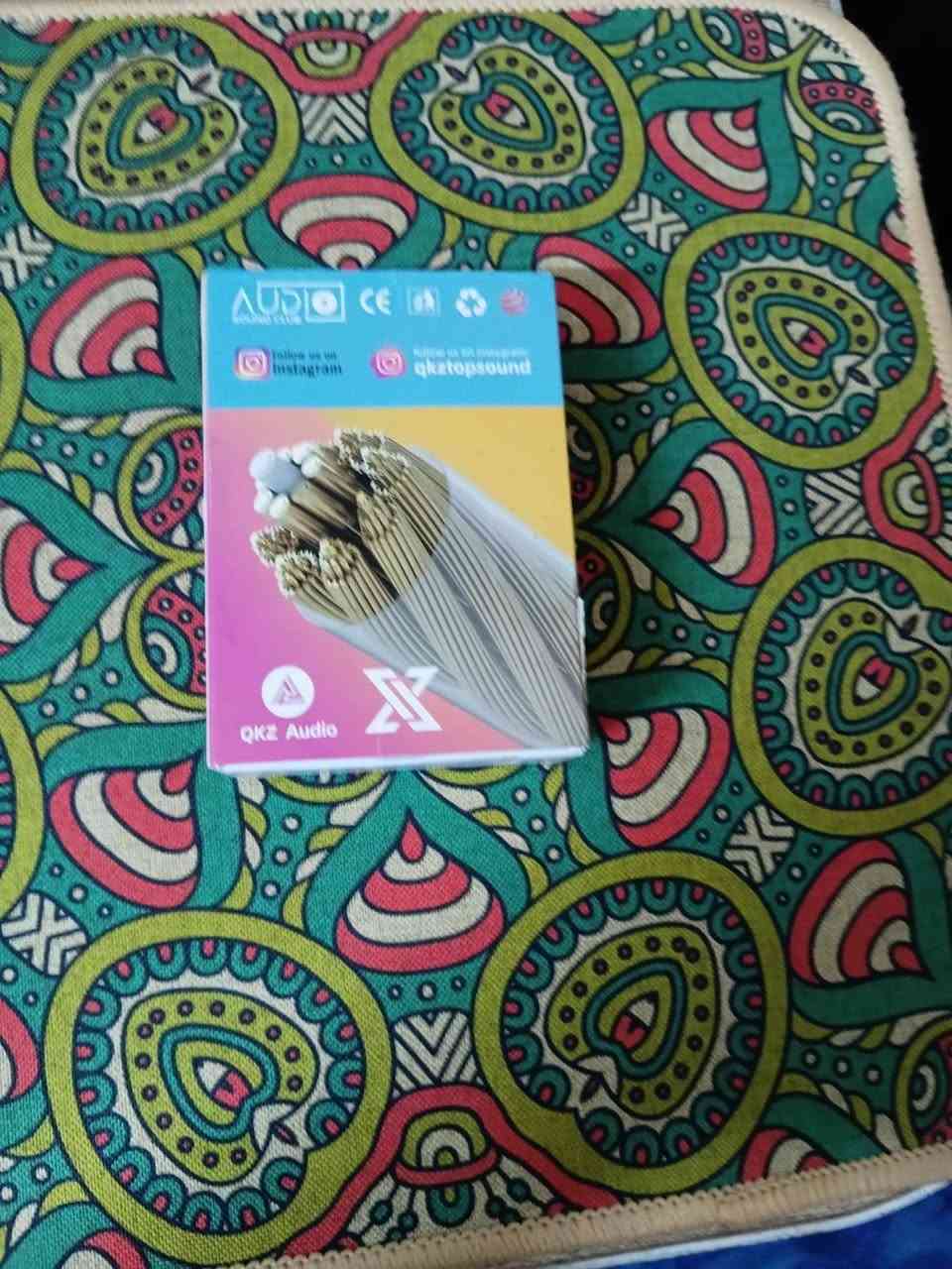 سماعة kz zvx pro  و كيبل qkz t1
مستعملات شبه جدد 
السعر 20 ألف ثنينهم
متوفر توصيل


**إذا كنت صاحب هذا الإعلان وتريد حذفه لأي سبب، رجاءا أرسل رسالة إلى الدعم الفني**