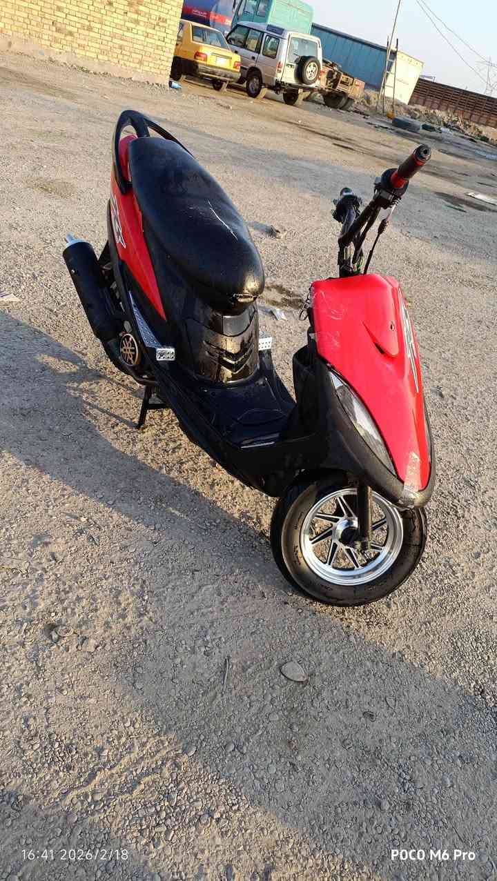 سلام عليكم ماكس عدله للبيع ما ناقصه شي مكينه ما مفتوحه نكره سلف او هندر  غراضه كامله اوراق لسعر650وبيه مجال بصيط جماعت ل450اطلع كبل لرقم ***********
