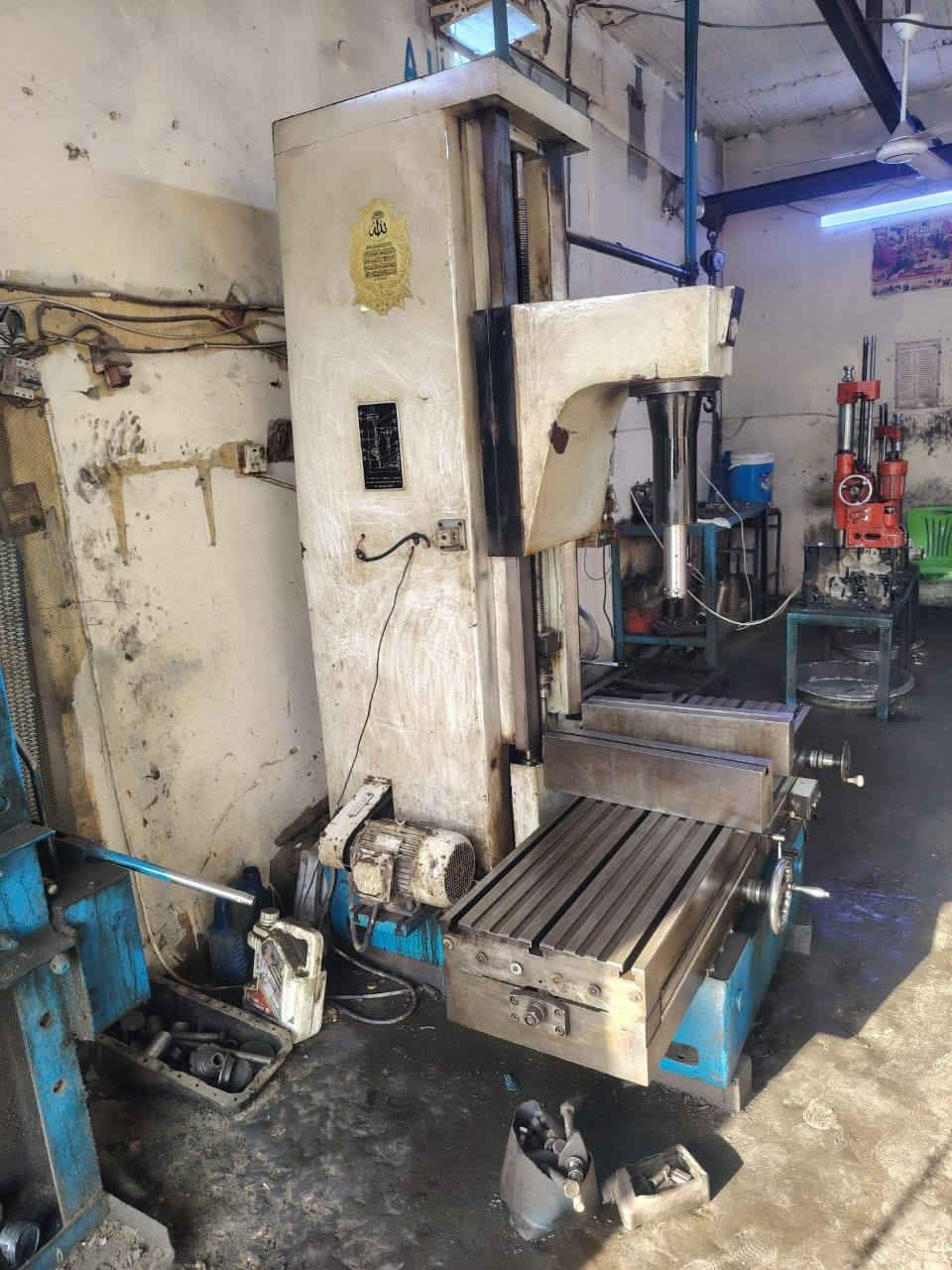 السلام عليكم
رايمر عمودي للبيع نظافه كما موضح بالصور مكاني بابل حي الصناعي للتواصل ،
***********
