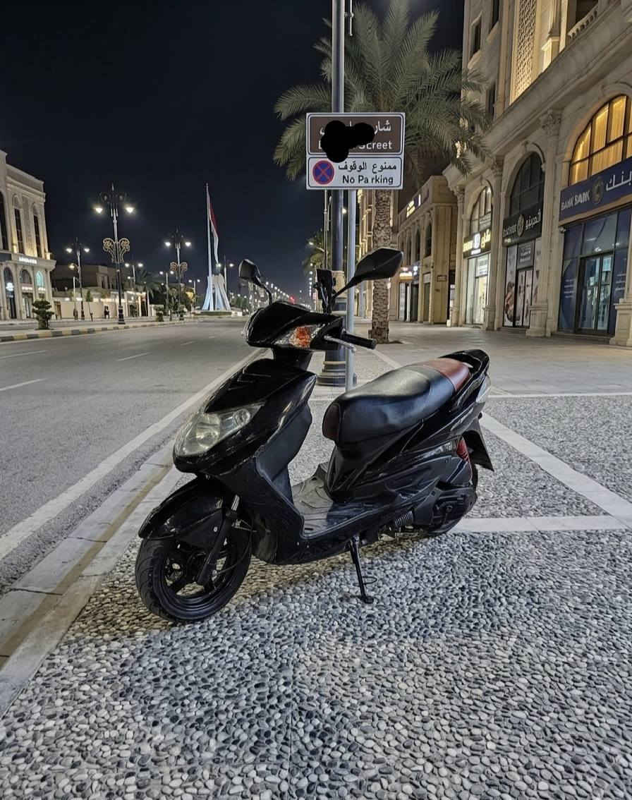 سكنس فحل ياباني قبق نفخ نوزل خطين سكليتر الدراجة كفالة عامة نكرة سلف هندر بكل وقت محرك ما مفتوح بلاد لا نضوح ولا تبخير كهربائيات كلها كاملة كفراتها بلاد تايرات جدد  قفل جنطة قفل استيرن الدراجة ماشية 39الف كل نقص ما بيها سعرها 675وبيها مجال مكاني الشعلة ***********
