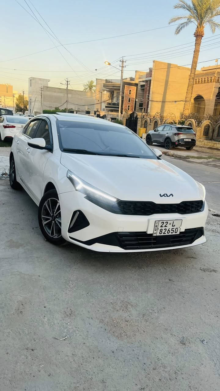 سلام عليكم من رخصة الادمن
كيا k3 تجميع الصيني موديل 2022 محرك 1500 دبل نوزل كير طيارة 8 سرع. سيارة فول مواصفات جاهزة من كلشي مقفوله  من ضربة و حادث عدا التكحيل بسيط في الدعامية الأمامية سيارة ماشية 48000 رقم بغداد السنوية باسمي العنوان بغداد المنصور الداوودي رقم الهاتف ***********
