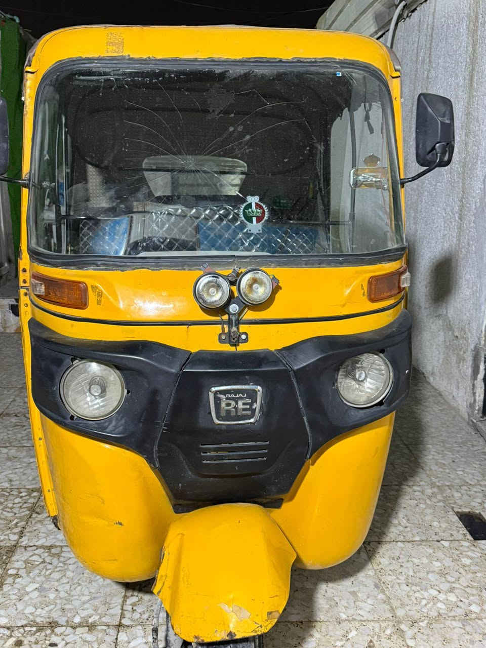 تكتك باجاج واحد عشرين تكتك نضيفه رقم وسنويه مكينه خير من الله رقم عربي تخم تايرات جدد ***********
