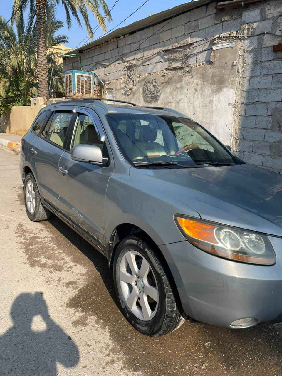 سنتافيه موديل 2007 وارد أمريكي لمتدد واحد على واحد عدى البصمه 
تحكم ستيرن جهتين 
مثبت سرعه
مسجل شاشه 
كامره خلفيه 
تخم تاير جديد
سلايد روف تنته 
سعره 117 $$
وبيه مجال للاستفسار ***********
