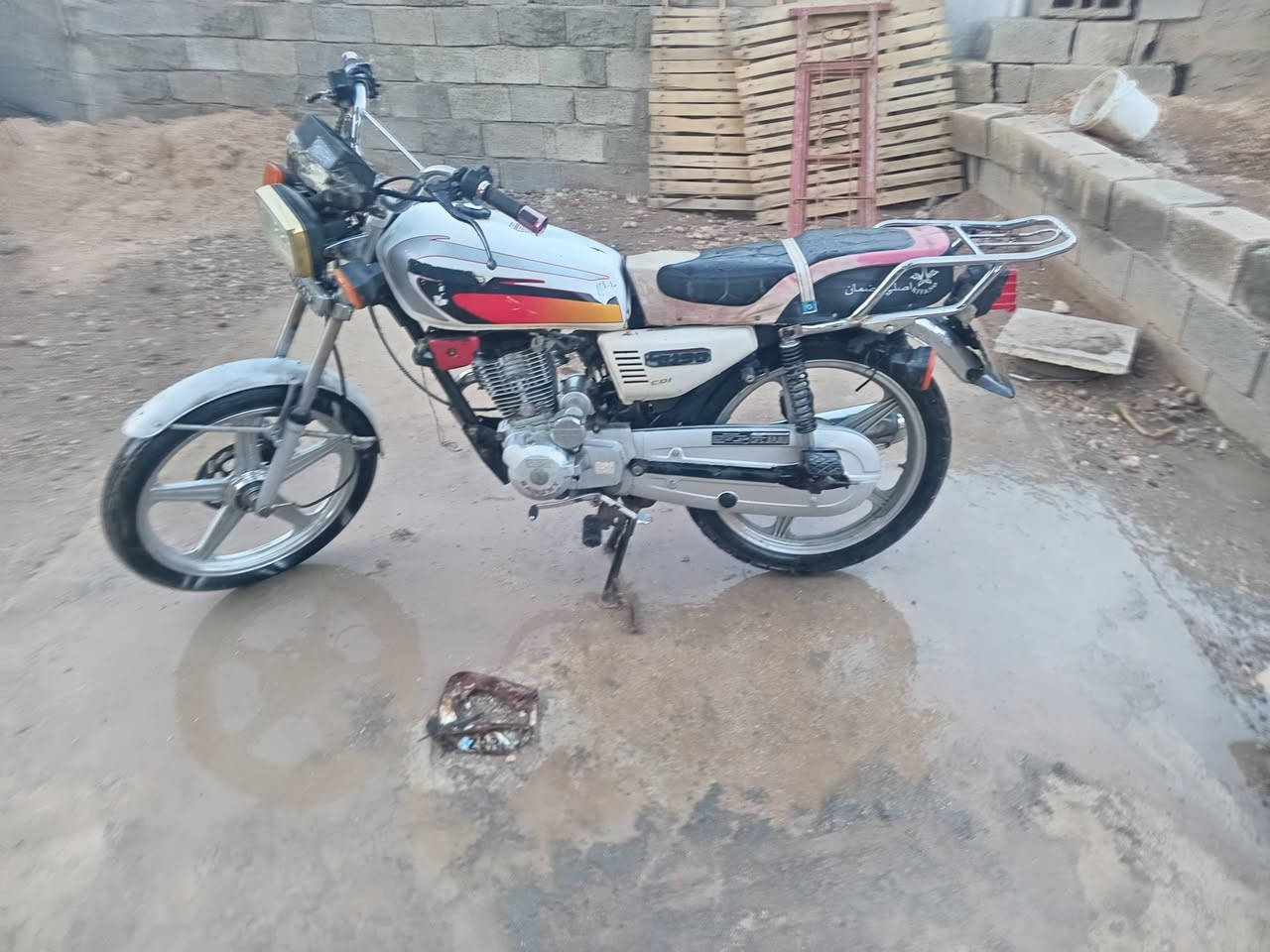 سلام عليكم دراجه للبيع موديل 2019 مكان مقابيل النفوس الاستفسار ***********
