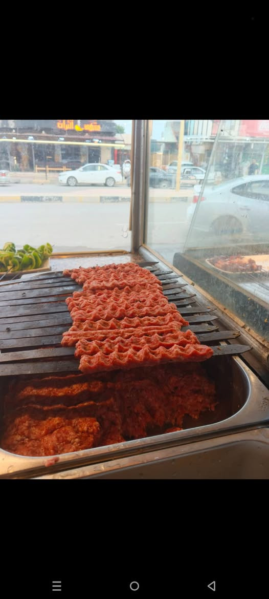 🎇🍢مطعم و مشويات أبو أيمن 🍢🎇
#الطعم_الأصيل… والنكهة اللي تخليك ترجع كل يوم 🤤 
🎇✨#رجعنالكم_بأقوى_العروض✨🎇
✨#موجود_عرض_وبلاش✨
🎇#العرض_متكون_من 🎇
✨نص كيلو كباب دجاج ✨
✨نفر ريزو دجاج دبل1✨
✨بركر لحم حولي عدد 2✨
✨زنجر عدد 2✨ 
العرض الثاني 
✨36قطعه جناح علا منسف تمن اومرك ✨
🎇🎇🎇🎇🎇🎇🎇🎇
✨#كل_هذا_بس_ب10الف ✨
🎇🎇🎇🎇🎇🎇🎇🎇
✅#لحوم_طازة_يومياً
✅ أسعار مناسبة للجميع
✅ خدمة سريعة ومكان عائلي
✨الفات ✨
✨لفات بركر لحم عراقي خالص ✨ 
✨لفات بركر دجاج ✨ 
✨لفات زنجر ✨
✨لفات كص لحم عراقي خالص+نفرات ✨ 
✨لفات شاورمه دجاج+نفرات✨
✨المشويات ✨
✨كباب لحم نفرات+كيلوات ✨ 
✨كباب دجاج نفرات+كيلوات ✨
✨اجنحه اشيش بس ابالف ✨
✨تكه دجاج ✨ 
✨تكه لحم ✨ 
✨معلاك ✨ 
✨تمن +مرك ✨ 
📍 العنوان: [القيارة الشارع العام قرب جامع الرمانه مجاور مرطبات النجوم ]
📞 للطلب: ***********/واتساب/***********
