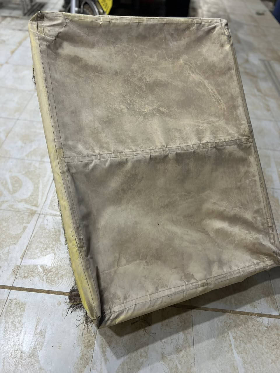 سلام عليكم اخوان عندي هاي سقيفة للبيع السعر 35وبيهة مجال للطيبين الاتصال على الرقم ***********
