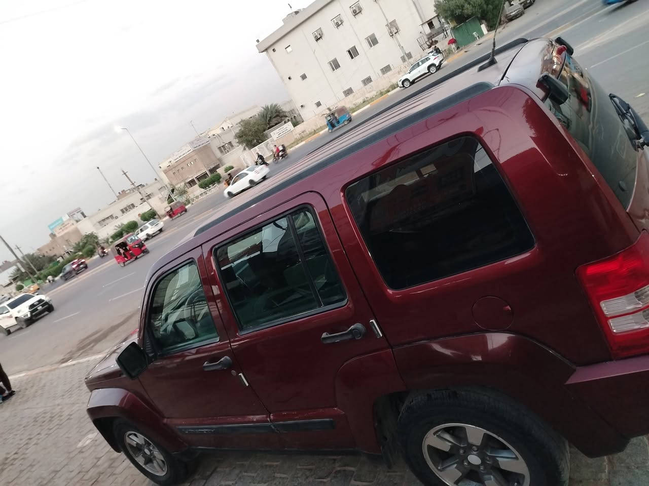 سلام عليكم ابيع جيب ليبرتي موديل ٩ مكينه وكيرمكفولات
كهربايات كلة شغالة تبريدشغال صدر امامي خلفي حلو
غرفه على البلاد ما ملعوب بيها سنويه تنتهي 2030 سياره بدون ضربه بها صبغ  بنيد و جملغ امامي
باقي السياره بدون صبغ شاشه سنتر لوك تقفيل عن بعد
اكس الجاردن  مكفولات
مكان بغدادجميلةثانيه *********** شراي يتصل

