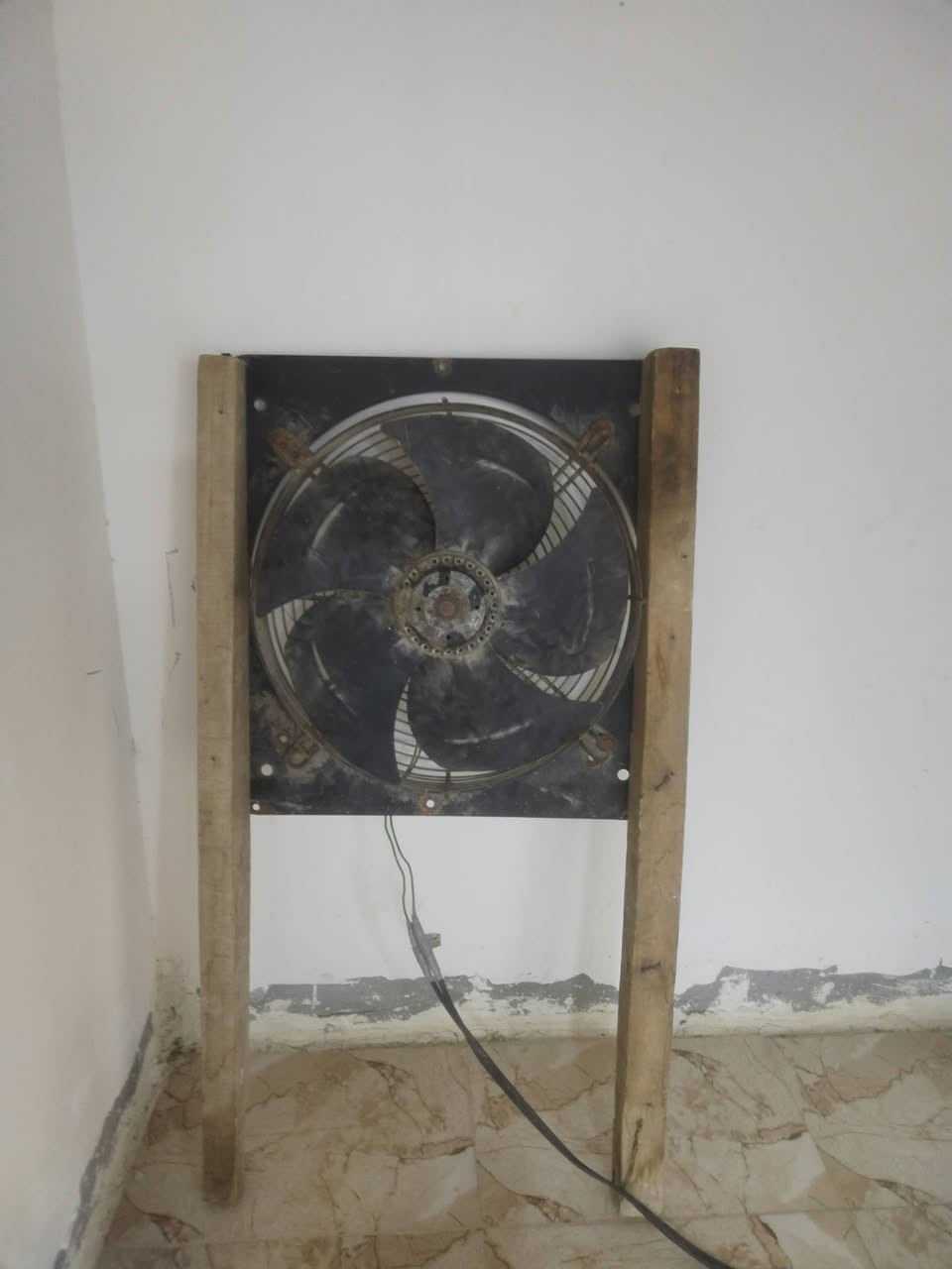 السلام عليكم من رخصت المدير المحترم غراض للبيع
***********
***********
