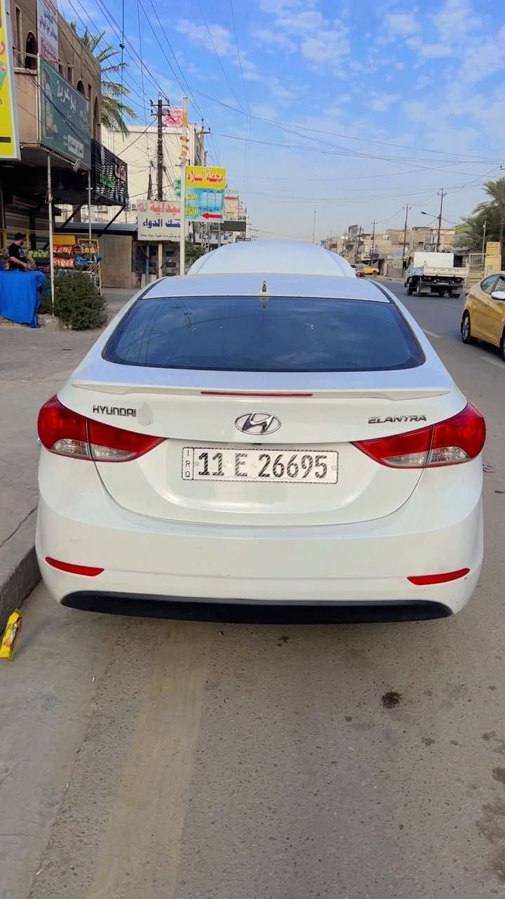 النترا هوندي 2013 خليجي فول مواصفات
السيارة خير من الله 
صدر خلفي وامامي كله جديد
حتى التايرات جديده
كفاله مكينه وكير
رقم بغداد انكليزي بأسمي 
تحويل مباشر ثاني يوم 
مكاني بغداد - الزعفرانية 
السعر 120 وبيها مجال 
السياره برغي ما تفتح بيها
رقم الهاتف : ***********
