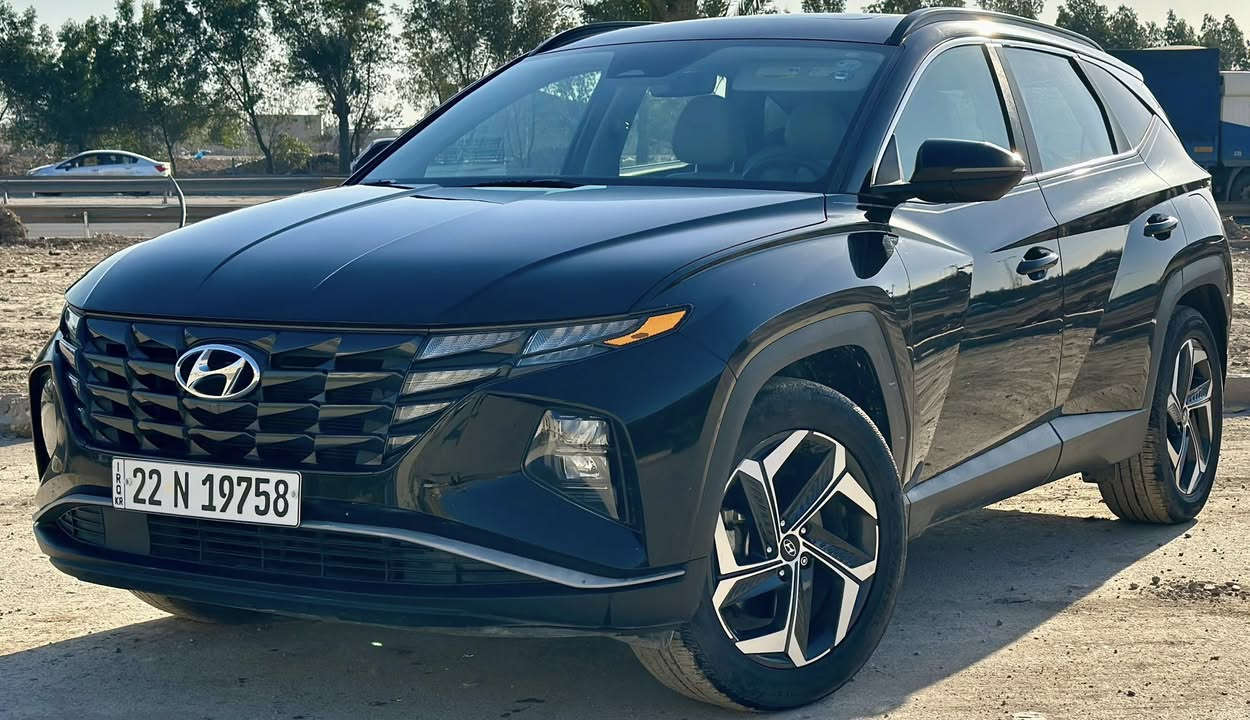 #شركة_ربيع_الامل 
🚨طبعاً العروض مالتنة ما تخلص🚨

2023 HYUNDAI TUCSON, SEL

✈️وصول هيونداي توسان موديل 2023✈️

💸السعر  185 💸

‼️حادث السيارة موضح بالمنشور ‼️ 

‏✨ مميزات السيارة:
‏
‏محرك اقتصادي و أداء ثابت 2500 
متصل بناقل حركة من 8 سرعات

بصمة تشغيل و دخول ذكي
‏
‏ناقل حركة اوتماتيك
‏
‏نظام تكييف قطعتين فعّال
‏
‏شاشة وسطية حجم كبير مع كاميرا رجوع
‏
‏تصميم داخلي أنيق ومريح جلد لون ابيض
‏
‏مواصفات عالية الجودة من شركة هيونداي العالمية
‏
‏📍موقعنا على googel map ,  ويز

استخدم Waze للقيادة إلى Baghdad - بغداد: https://waze.com/ul/hsvztkn5yx

‏
‏📞 للأستفسار عن العروض الجديدة الأتصال : 
‏
***********☎️
☎️ ‭***********‬

الارقام متوفرة واتساب‏
‏
