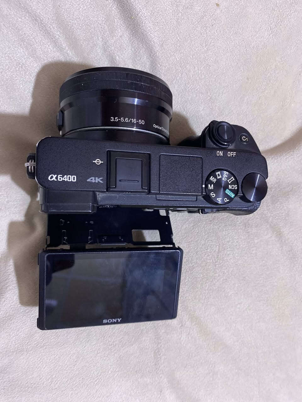 السلام عليكم سوني α6400للبيع سعر 900
نظافة ١٠٠/٩٥
ملحقاتها
 عدستها الاصلية 
شاحنة 
رام
بطاريتها الاصلية 
شاحنتها الاصلية
للاستفسار مراسلة عالخاص


**إذا كنت صاحب هذا الإعلان وتريد حذفه لأي سبب، رجاءا أرسل رسالة إلى الدعم الفني**