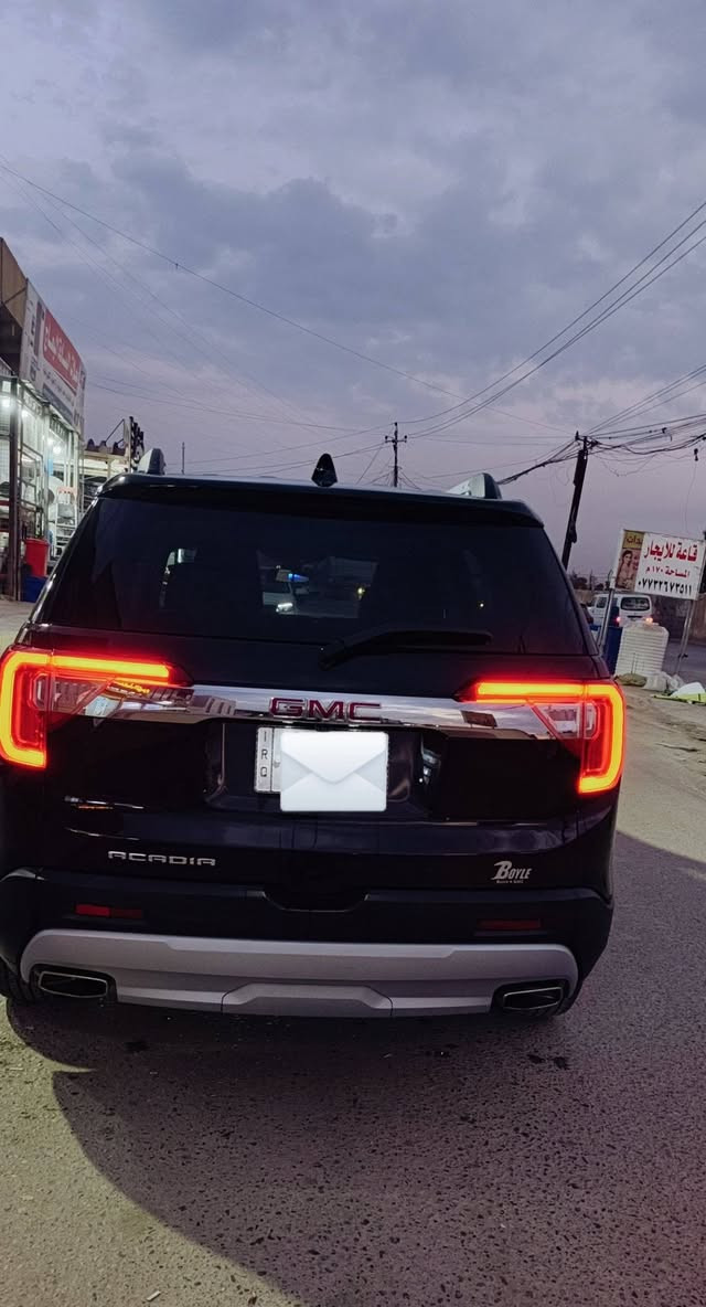 GMC اكاديا 2023 للبيع وارد امريكي SLE مكينة 4 سلندر (2000) توربو مكينة وكير كفالة تبريد تدفئة بالكشنات لايت زنون لد امامي خلفي تشغيل عن بعد بصمة ابواب + صندوق فتح صندوق على حاسة الرجل رادارات امامي خلفي كامرة خلفية اشارة بالمري حساسات امامي Auto stop اطفاء ذاتي ثلاثة انظمة قيادة تشمل مجموعة واسعة من تقنيات مساعدة السائق والسلامة، مثل نظام التحكم الانتقائي بالدفع (مع أنماط متعددة للطرق)، مثبت السرعة التكيفي، أنظمة الكبح التلقائي في حالات الطوارئ، المساعدة في البقاء في المسار، ودعم التوجيه للمناطق العمياء، بالإضافة إلى خيارات الدفع الأمامي كير حركة أوتوماتيكي 9 سرعات ويل كروم تخم تاير السيارة جاهزة على اخر حبة للاستفسار ***********
