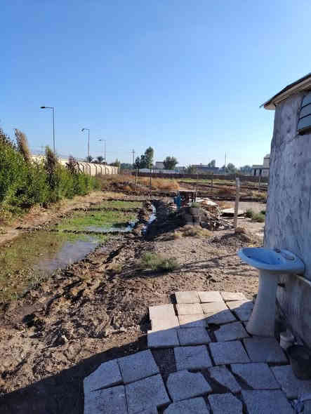 السلام عليكم
قطعة أرض للبيع  طابو زراعي سند 25 المساحة (دونم) الموقع المحاويل قرب دائرة الماي  مقابل بيت ابو الطيارة تعبد عن الشارع العام حله بغداد 500 م موقع مميز متوفر كافة الخدمات ماء كهرباء .. متوفر كرفان داخل المزرعة مجمع صحيات .. للاستفسار الاتصال على الرقم الهاتف ***********
