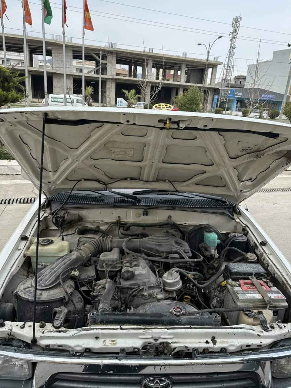 سلام علیکم toyota مۆدێل 2002 
بێ بۆیاغ بێ لێدران مەکینەی نەکراوەتەوە بەشەرت  نرخی 55 گەڵا
*********** أربيل, العراق
