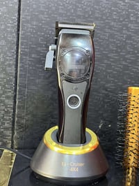 متوفر ميز ملكي ومكينه FG الميز نضيف وجديد مستخدم كلش قليل والمكينه مست...