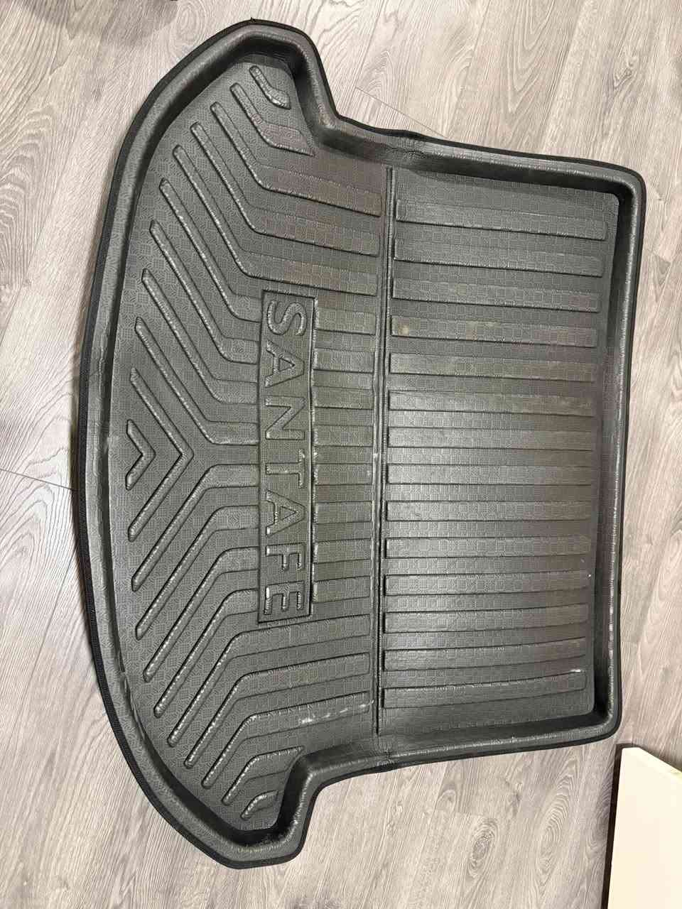 السلام عليكم 
عندي هذه الفرشة مال صندوق سنتافي من موديل ٢٠٢٠ لغاية ٢٠٢٣ الشكل القديم للبيع جديدة غير مستعملة ابد 
للاستفسار *********** مكاني حي الجهاد
