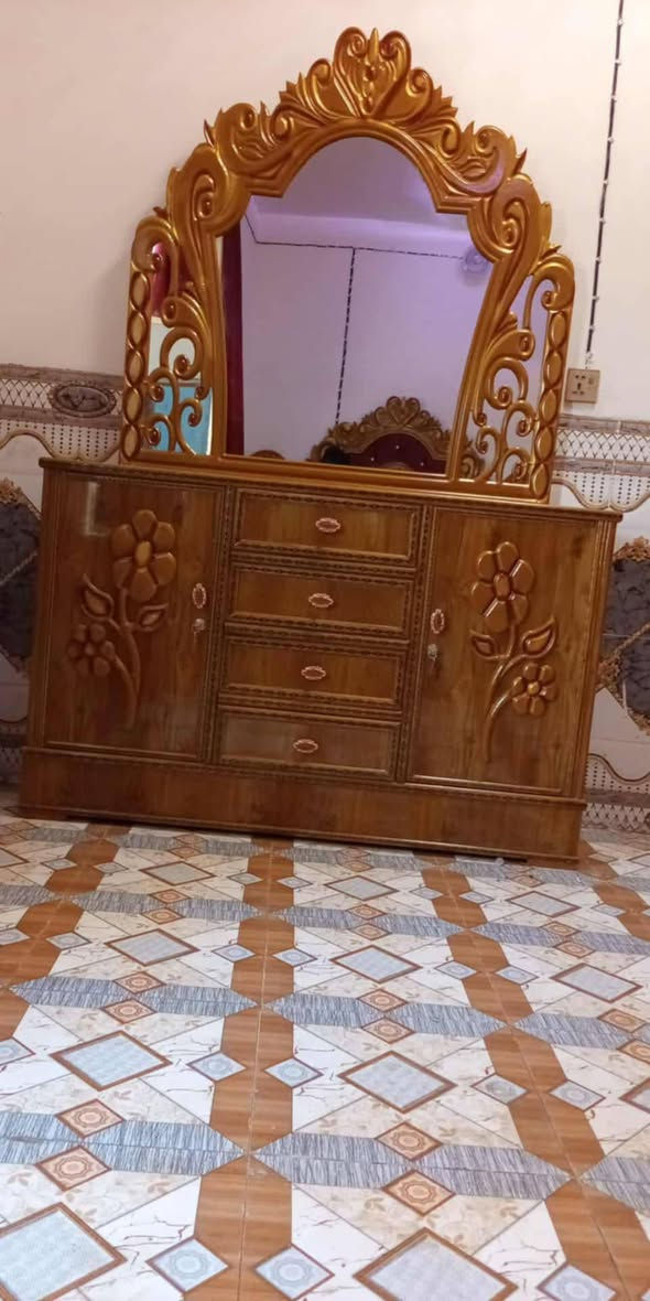 السلام عليكم غرفه للبيع
زان مصري
داخل وخارج 5ملم 
نضيفه حيل اخو الجديد 
مستعلمه تقريبن2 اشهر
السعر مليون و850 
 الاتصال ‏‪***********‬‏
