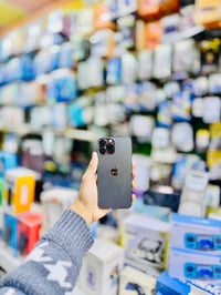 آيفون ١٣ برو ماكس • ٢٥٦ جيجا • بطارية ٩٠٪