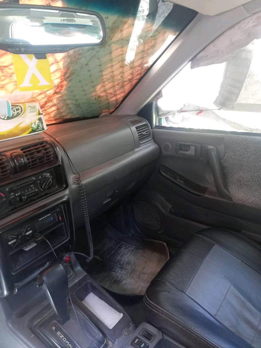 السلام عليكم اخوان سياره ازوزه للبيع او مروس حسب القناعه مديل 2000 رقم دهوك كير ومحرك خير من الله بريد تتفه شغالات الكهربايات كله تشتغل ماعوزه برغي السياره خير من الله الاستفسار اتصل واتساب فقط 