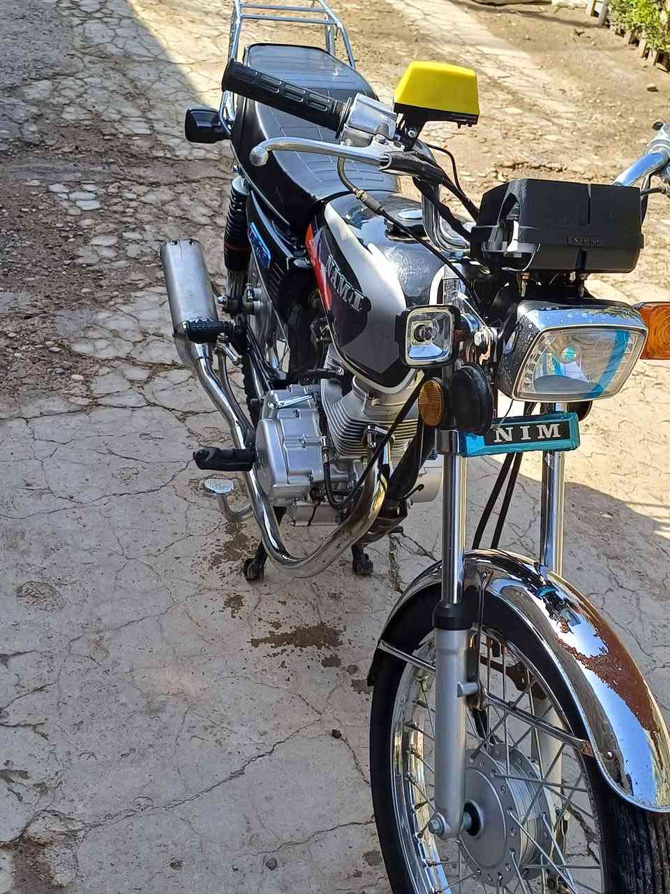 سلام عليكم دراجة للبيع نامه امتياز موديل 2025 دراجه مابيه اي نقص الشراي يتصل ***********
