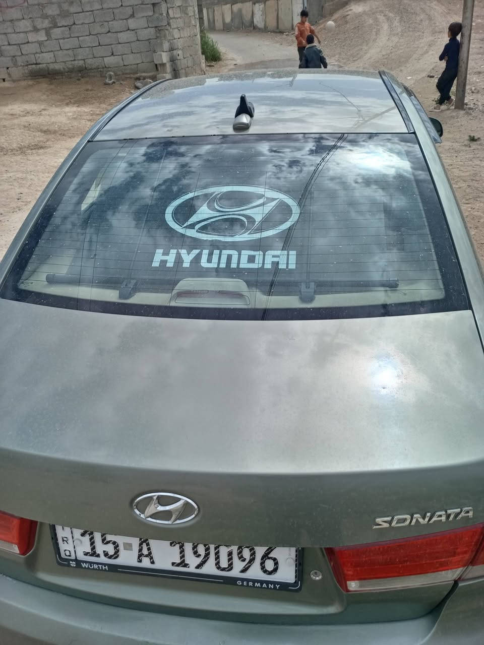 سلام عليكم من رخصت الادمن للبيع للبيع سوناتا وارد أمريكي ضرر جاملغ بدون دواخل كله ليبل واحد مصبوغه احزام كير ومحرك وصدر خير من الله رقم انبار انكليزي محرك 2400 موديل 2008 السعر 90 وبيه مجال قليل مكان السياره فلوجه النساف رقم الهاتف ***********
