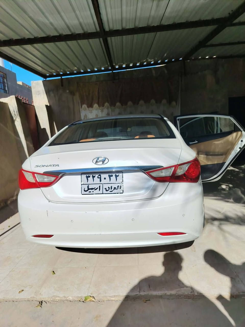 سلام عليكم سوناته للبيع مديل 2014
رقم اربيل القديم 
مكينه 2400+كير جدد 
حداديه +تخم تاير +باتري جدد 
سياره جديده ومكفوله ماعدا دحجات بصيطه 
السعر 142وبيه مجال 
***********متوفر واتساب
