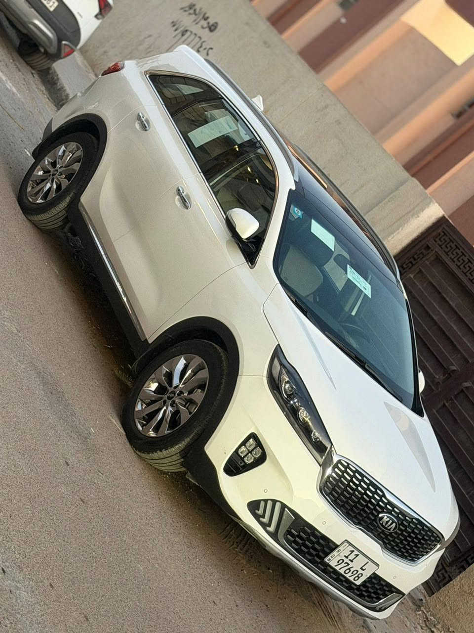 سورنتو  2020  فوول مواصفات
خليجي ( شركه الدوليه )

ماشيه 43 الف كيلو

مكفوله من الصبغ والتبديل عدا  اصبعين
بارد بل جاملغ الامامي والخلفي
كير ومحرك مكفولات على وضع الشركه

سياره جديده بمعنى الكلمه 
ما بيه اي نقص كامله
السياره احلا من الصور
ترايه زيرو

محرك 6 سلندر كفاله / 7 راكب 

رقم بغداد الجديد باسمي 

🔰 مواصفات 
بانوراما 
بصمه تشغيل 
بصمه ابواب
كشنات جلد
كشنات كهرباء 
جنطه شفط كهرباء 
حساسات اماميه وخلفيه
شاشه كبيره تدعم 
اندريد اوتو و ابل كار بلي
اشاير مري 
مري شفط
تبريد 3 قطع مناخ منفصل
نظام نزول منحدرات
بردات خلفيه
وبعد بيه هواي مواصفات

السعر  255 وبيه مجال

📍مكاني بغداد الدوره

☎️رقمي ***********
