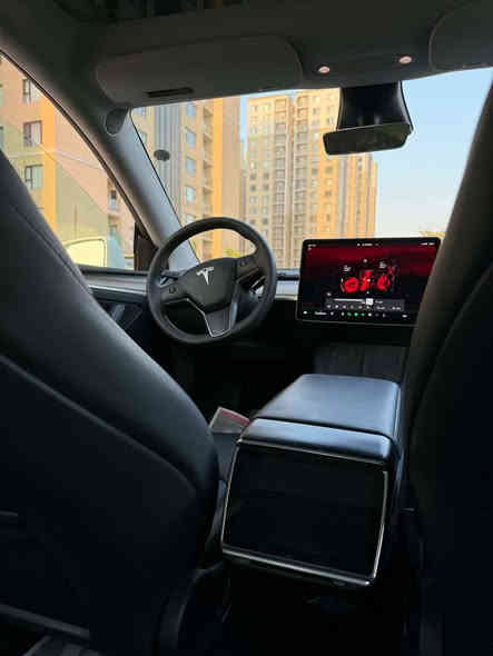 السلام عليكم 
تسـلا مودل Y تك ماطور 
موديل 2023 
سياره مرقم  بغداد 
السيارة اون لاين
الحادث كليييييييين بيه اصبعين بارد بالخلف
السعر     21500$

• تقطع بالشحنة فوك 500كم
• سقف بانوراما زجاج
• شاشة كبيرة حجم 15 بوصة
• كاميرا خلفية
• حساسات خلفية
• كاميرا امامية
• حساسات اماميه
• كاميرا جانبيه 
• كراسي كهرباء جلد لون اسود
• كراسي كهرباء
• كراسي مدفية
• غرفة جلد مميزة لون أسود 
• رادار امامي
• رادار خلفي
• رادار جانبي
• مانع تصادم
• محدد مسرب
• كاميرات عدد 8 
• حساسات جانبيه
• مثبت سرعة
• كاميرات محيطيه 360° 
• تحكم بالسياره عن طريق الشاشة
• نظام قيادة آلية Auto Pilot
• عداد ديجيتال
• تشغيل تلقائيe
• نظام (RCTA) للتنبيه عند الرجوع للخلف
• نظام (RSA) لكشف لافتات السرعه للطريق
• نظام (PSC) الرادار الذكي لمنع الاصطدام 
• نظام (LTA) لتحديد المسار على الطريق
• تشغيل عن بعد
• الدخول الذكي

للأستفسار الاتصال

***********
