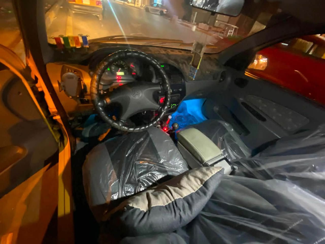 طيبه مديل٢٠١٥ سياره مكفوله عده طخه بجاملغ وبارد سياره كير ومكينه بجيس تبريد ثلج منضومه جديده صدر خير من الله تخم تاير سياره جاهزه مكاني بغداد الحريه او الخطيب الزراعي السعر ٤٠ رقم تلفون ***********
