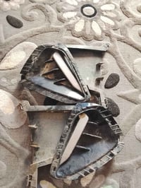 عندي هوايات k3 اصلي مال وكاله  وقبق هوك اصلي مال دعاميه اماميه  للبيع ...