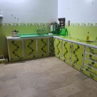 كاونتر • نظيف • خزائن مطبخ