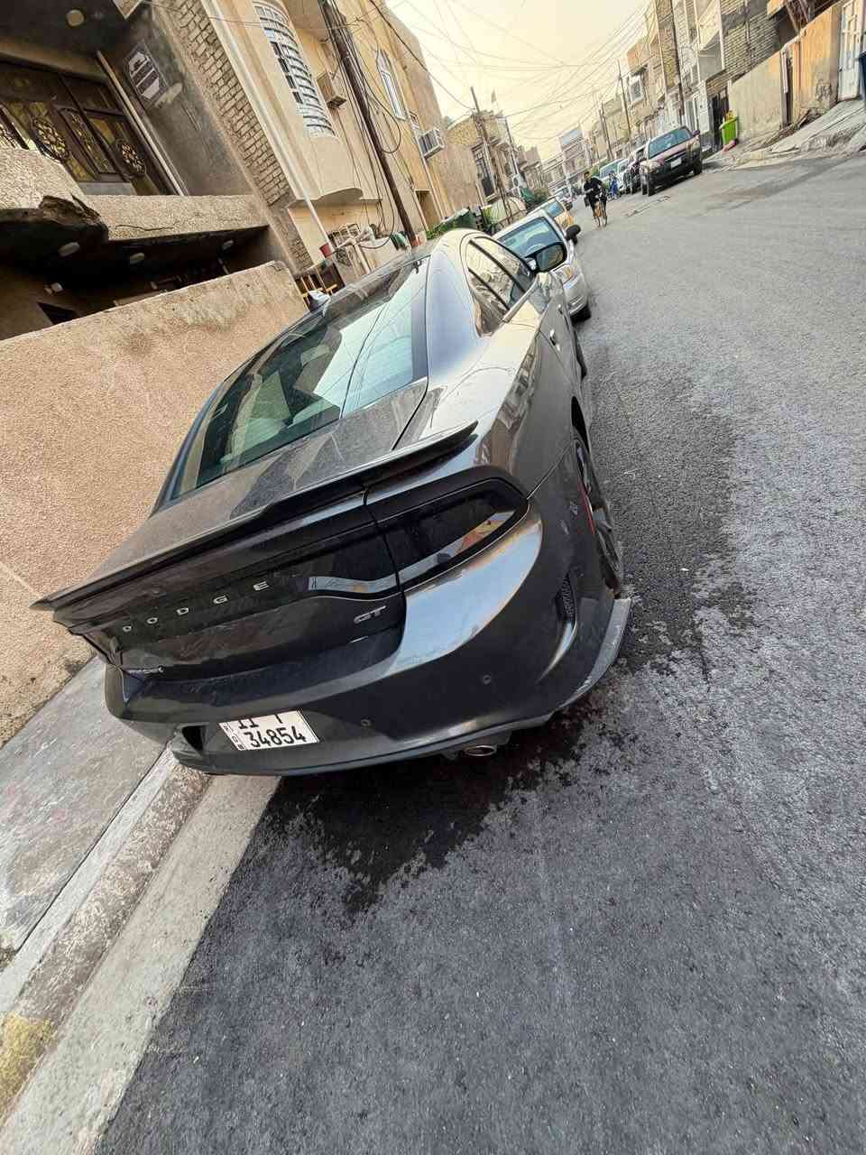 السلام عليكم
جارجر GT
موديل 2019
كلين تايتل 
ماشيه 69 ألف ميل 
رقم بغداد الدولي بأسمي تحويل ثاني يوم 

• مواصفات السيارة:
. محرك V6 قوي وناقل حركة أوتوماتيك
• دفع خلفي (RWD)
• نظام ترفيه وشاشة لمس
• كاميرا خلفية + حساسات
• مكيف بارد وقوي
• مقاعد مريحة 

السيارة نظيفة جداً ومعتنى بها بشكل ممتاز، صالحة للاستخدام اليومي والرحلات الطويلة، أداء قوي واقتصاد محترم في استهلاك الوقود مقارنةً بحجم المحرك.

سعره مناسب

مكاني بغداد الكرادة 
رقم الهاتف:***********
