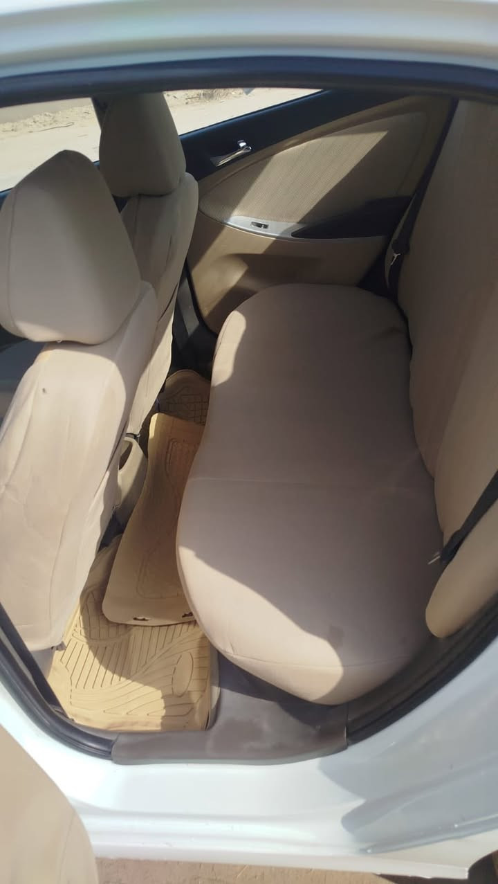 اكسنت موديل 2013 خليجي محرك 1600 دوش قطرتين  بااسمي رقم بغداد سنويه وهزه جديده  بيها قطعتين صبغ بنيد جاملغ بدون دواخل شاصي لغد كله مكفول كير محرك تتفئه *********** سعرها 95بيها مجال بسيط
