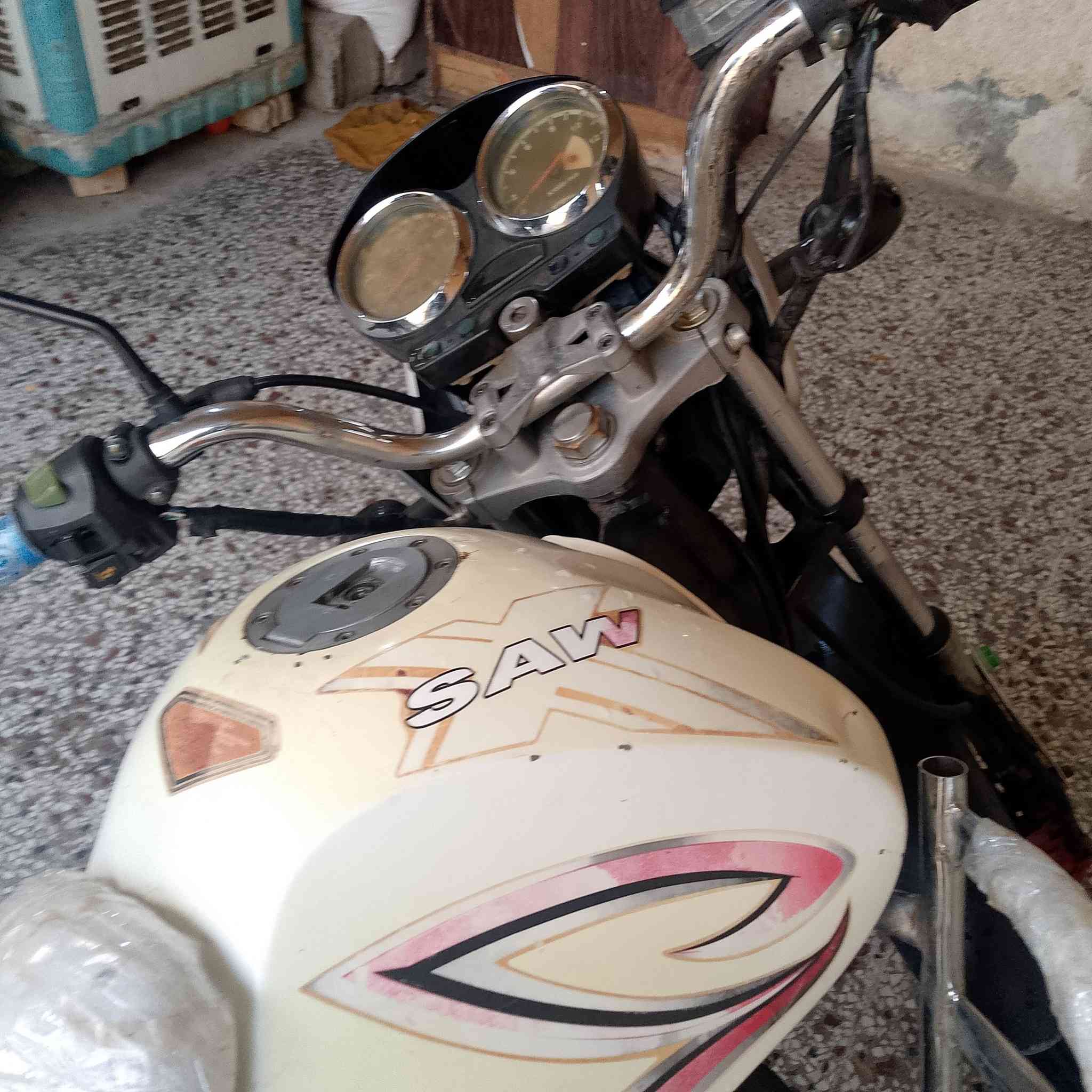 السلام عليكم
رمضانكم كريم و مبارك
دراجة ،MZ عالي للبيع 
السعر 500 وبيها مجال حك الجيه 
غير متواجد عالفيس فقط على الاتصال على هذا الرقم 
***********
