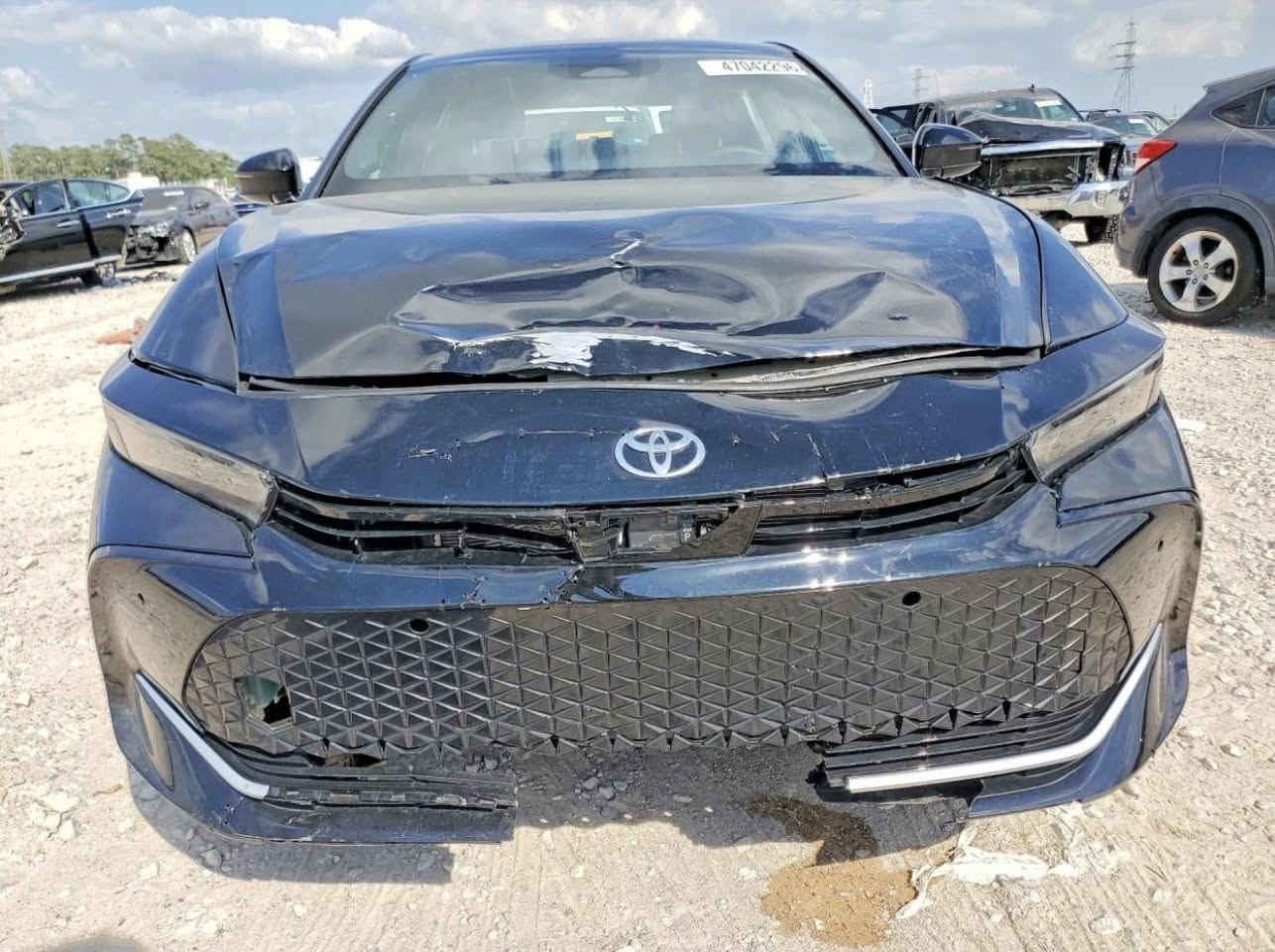 السلام عليكم ورحمة  الله
بيع مباشر بلاش 185🔥💵💵
(هايبرد) نوع السيارة:2025 TOYOTA CROWN LIMITED

الممشى:8525 ميل فعلي
المحرك: 4 سلندر / 2.5 لتر
***********
واتساب مووجود
