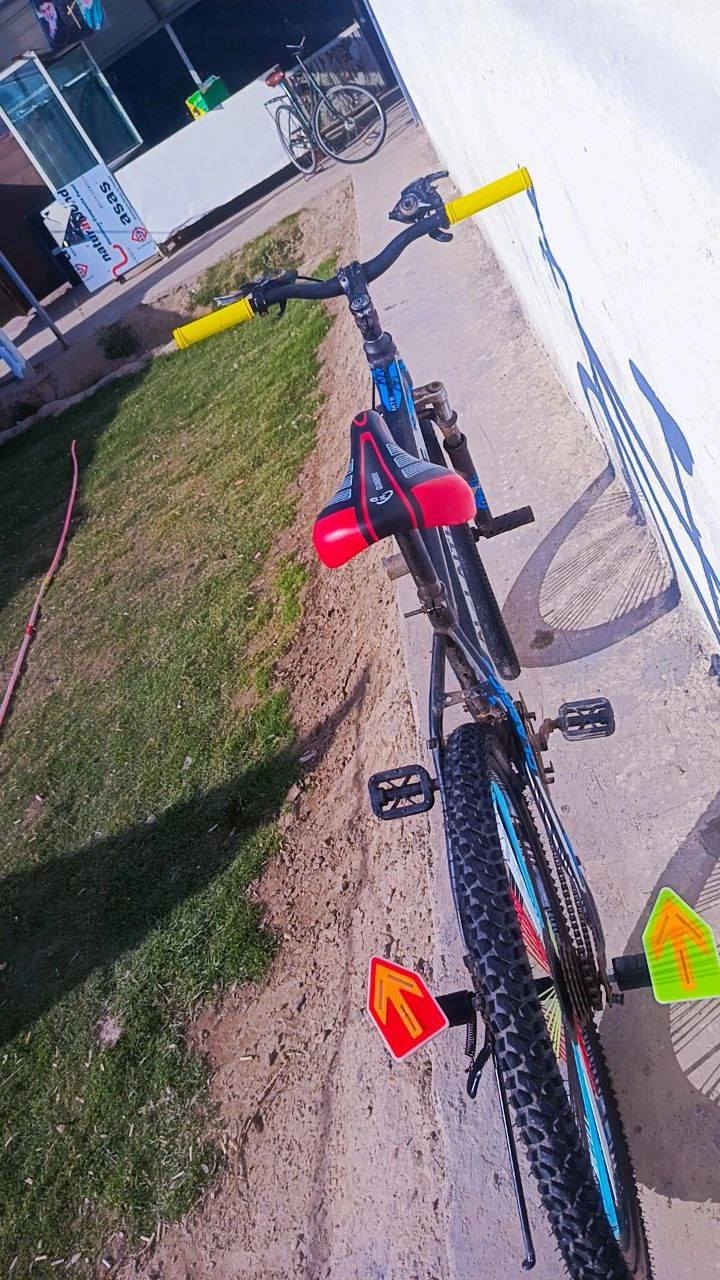 بسكل للبيع 100 وبي مجال الرقم ***********
