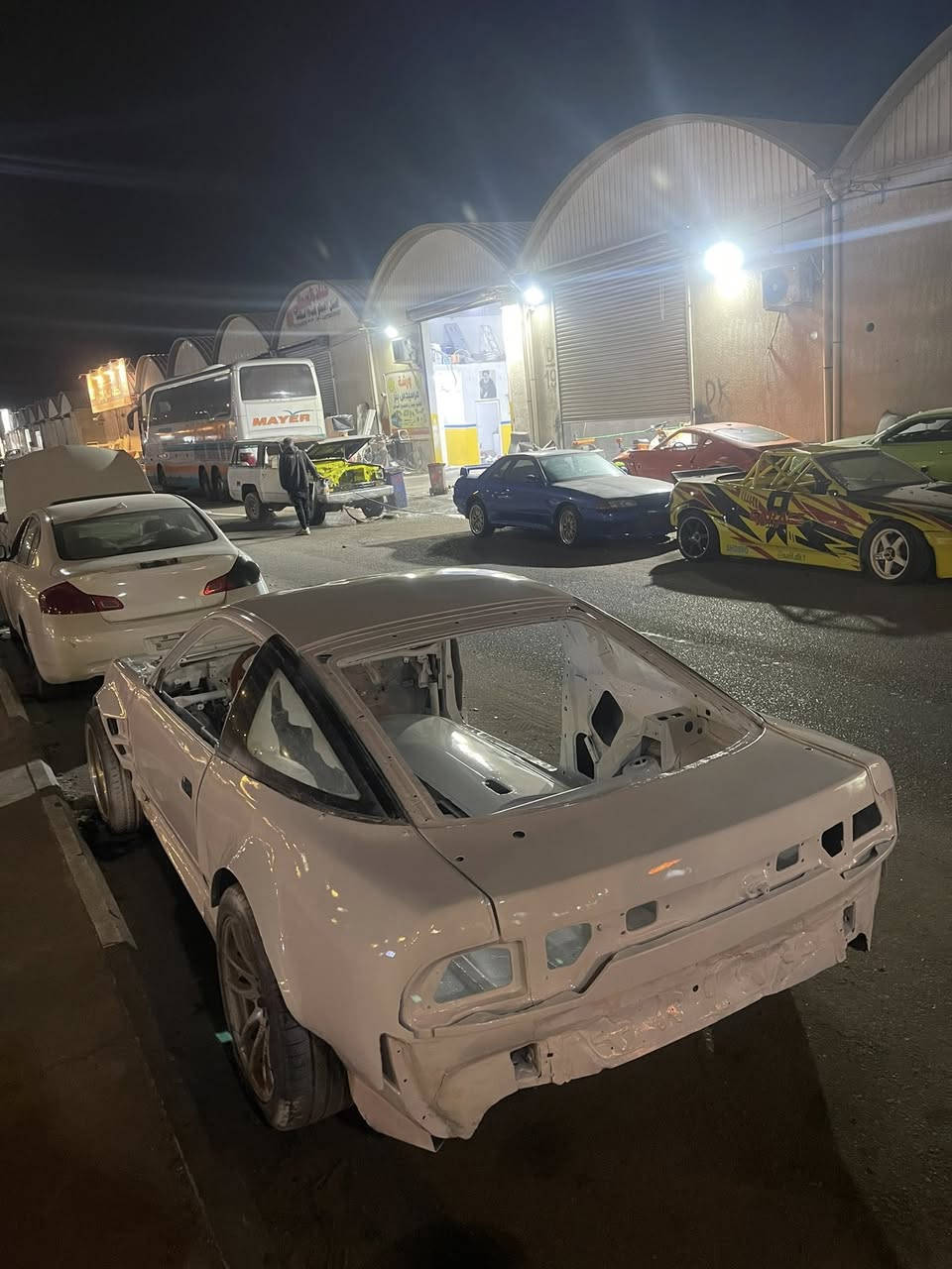 للبيع للبيع
نيسان سلفيا sx200 
رقم حله تحويل شوكت متريد 
سياره نقصه مكينه وكير 
بدي كت جديد 
سياره توه سمكرت ونصبغت كامله جيب غراضك وشد 
دشبول فايبر كلاس شغل الاردن 
كسره ستيراً عمل 
دبلات رياضي امامي خلفي 
حداده خلفيه كله اجستبل 
مشط محوري مال كوري يجي چاف 
هاند بريك 
ستيراً رياضي 
لايتات جدد 
سعر ٨٠ ورقه 

وذا بالك مكينه وياها هم موجود 

استفسار ***********
