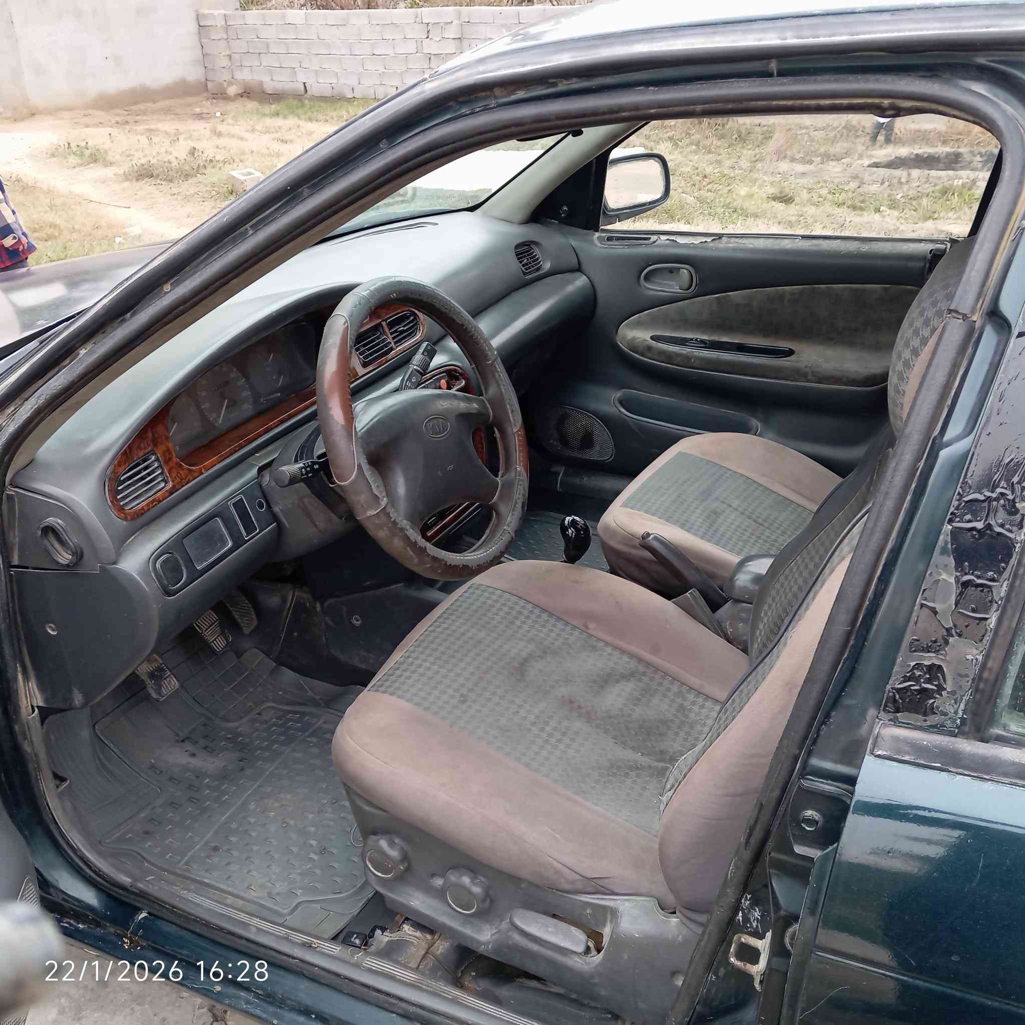 السلام عليكم
كيا سيفيا 1996 للبيع

محرك نظيف كير نظيف 

كير عادي المكان ابي غريب الزيدان 

السعر 32 $
رقم الهاتف ***********
